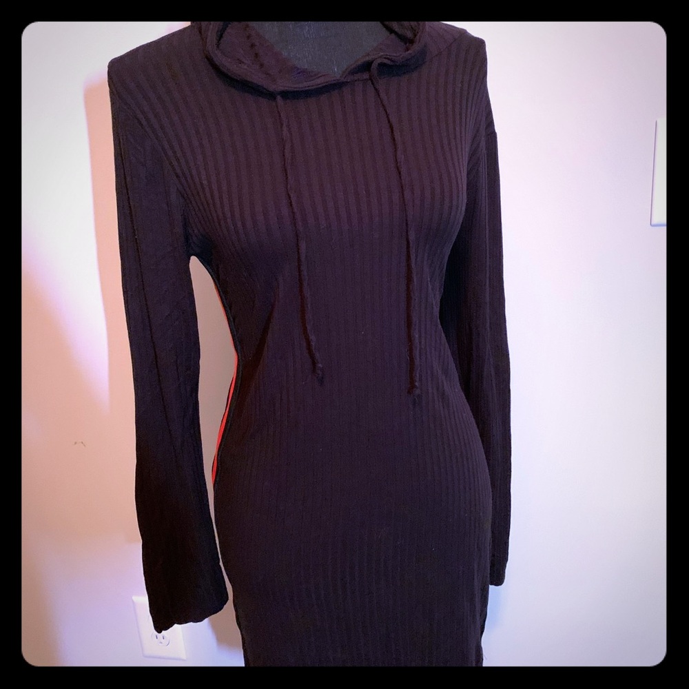 Black ribbed cotton dress with red line